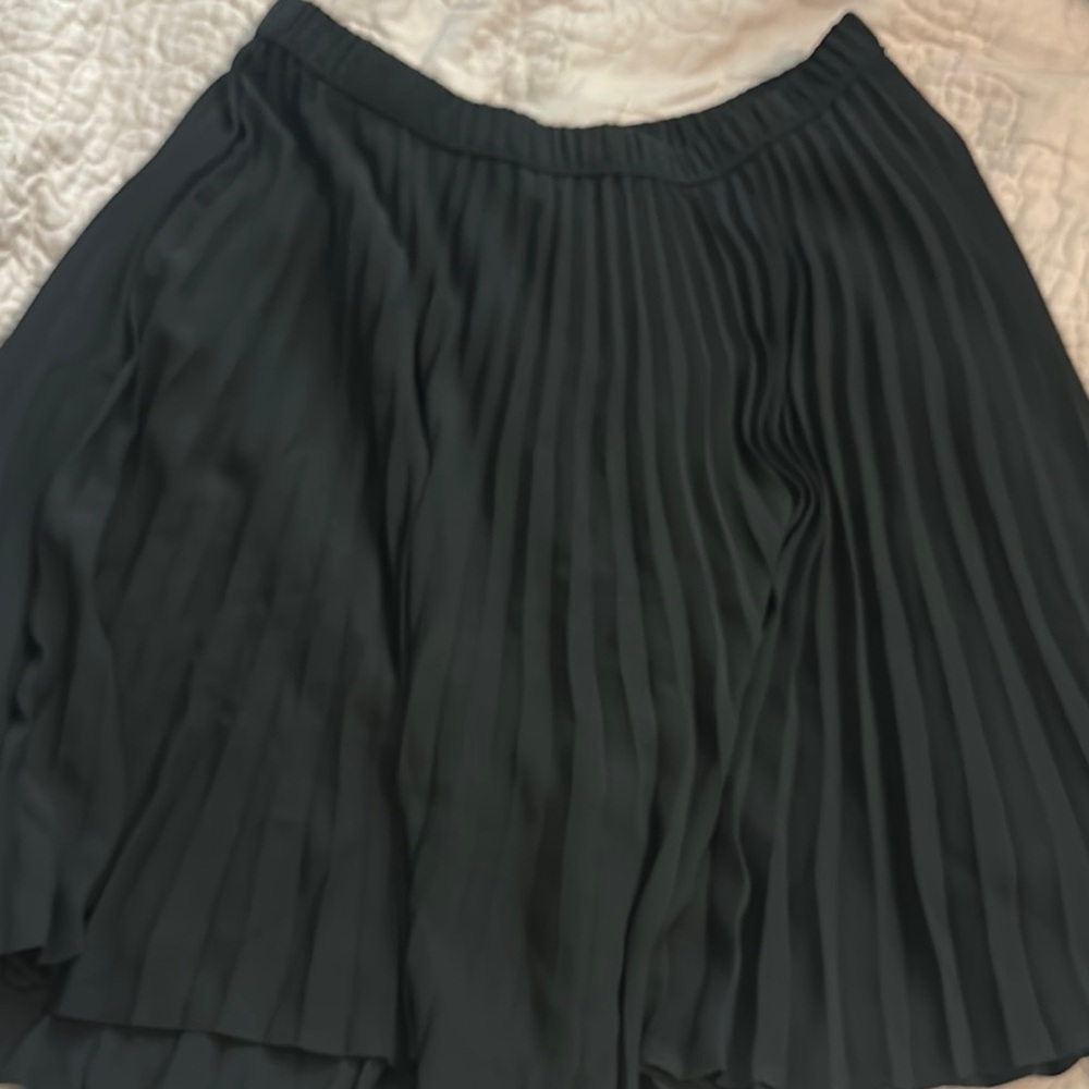 Banana Republic Black Bubble Mini Skirt - Picture 4 of 5
